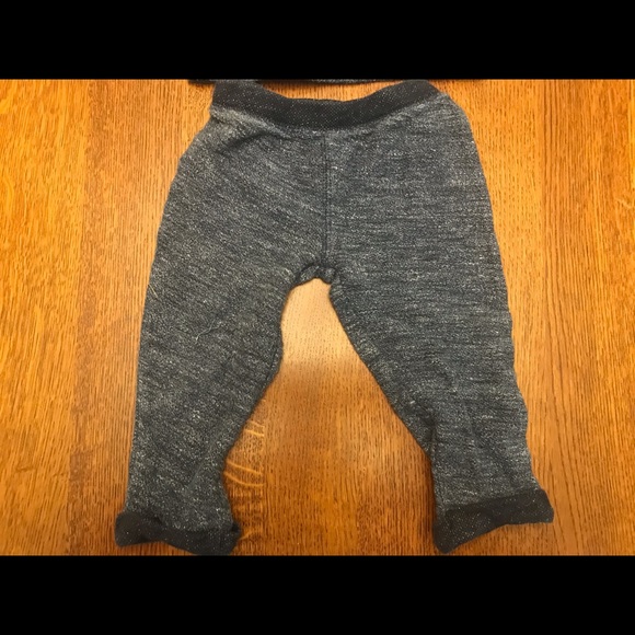 🌟4 for $20🌟 Boy’s Size 12 Months Blue Sweatsuit - Picture 2 of 3